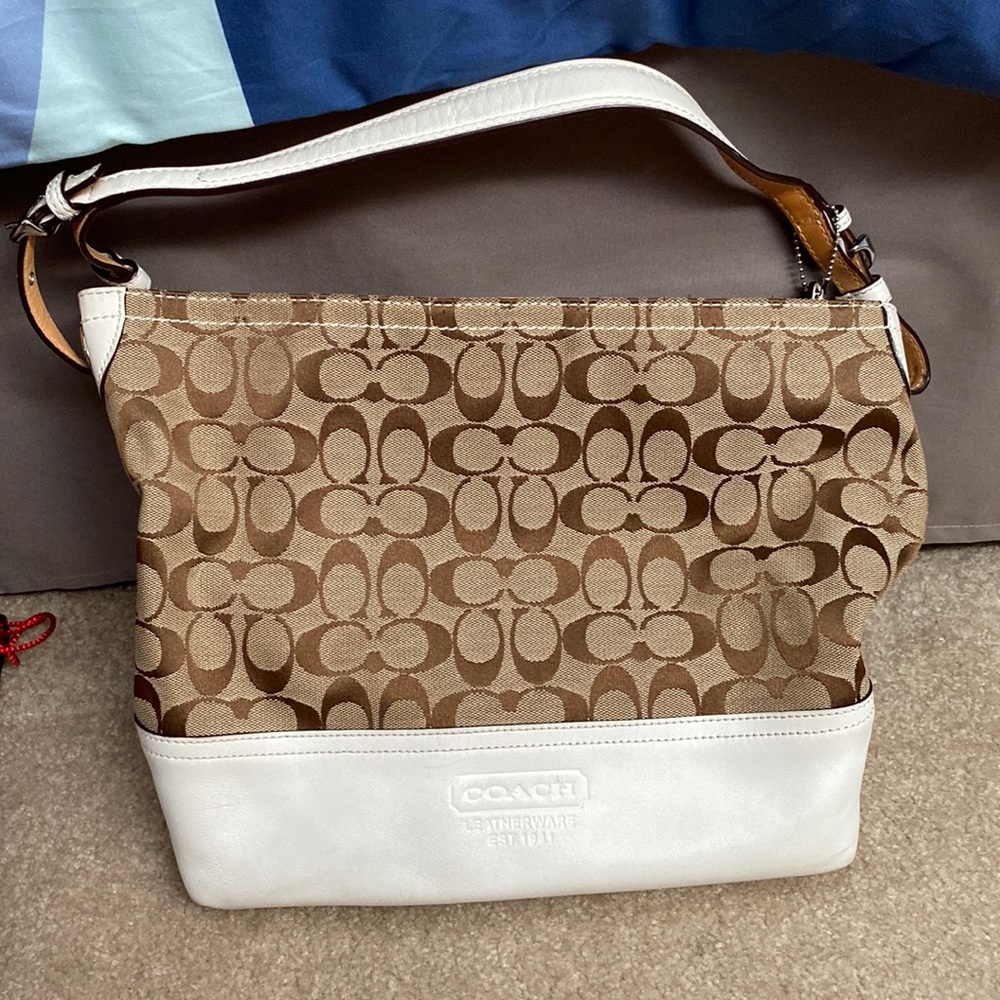 COACH SIGNATURE TOTE BAG - khaki & white